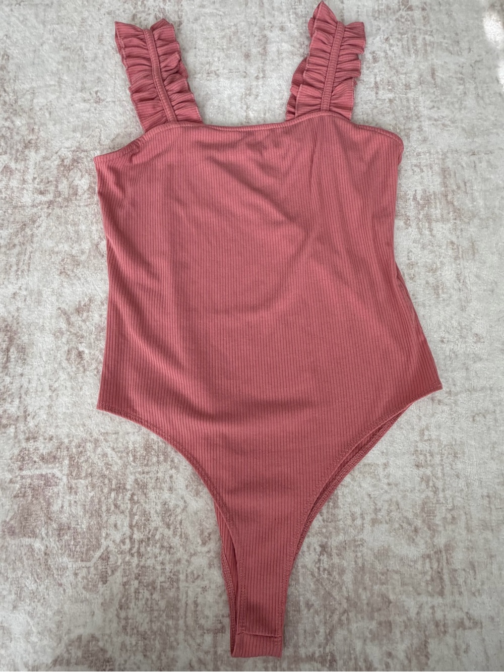 ENTRO Pink Ribbed Ruffle Strap Bodysuit Women’s Large